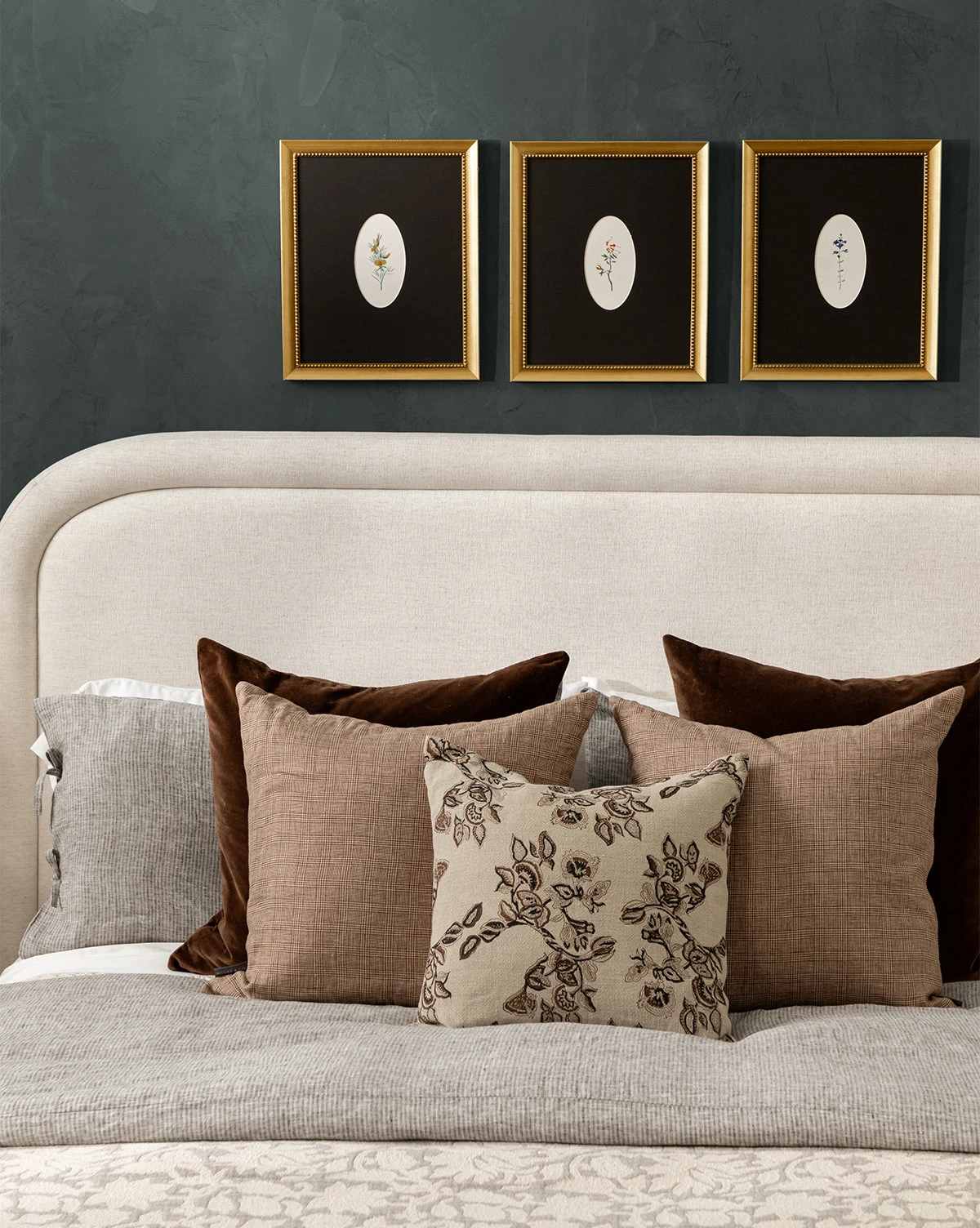 Single Blooms 2 - Image 2