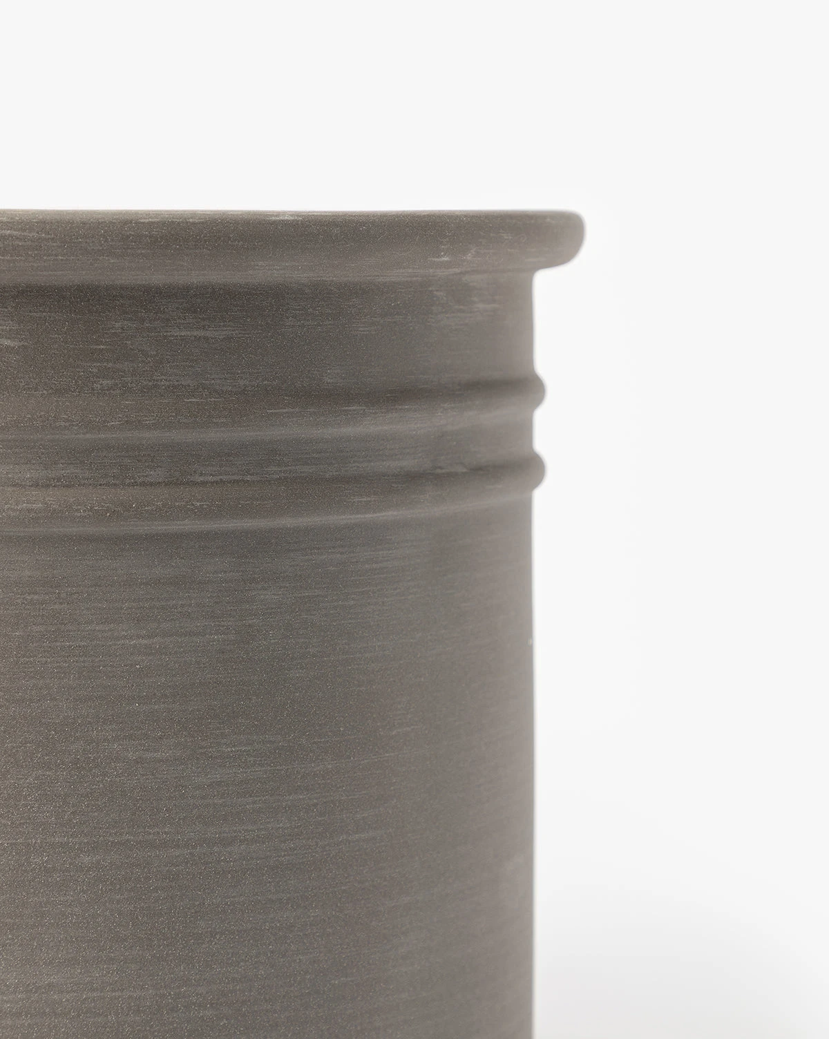 Bolton Ceramic Planter - Image 4