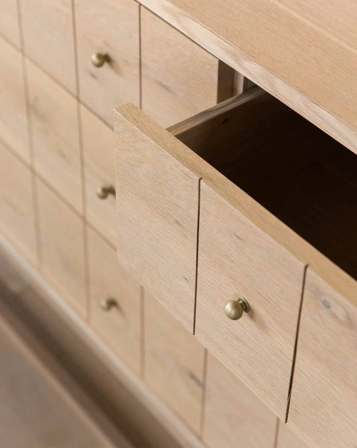 Huxton Dresser - Image 5