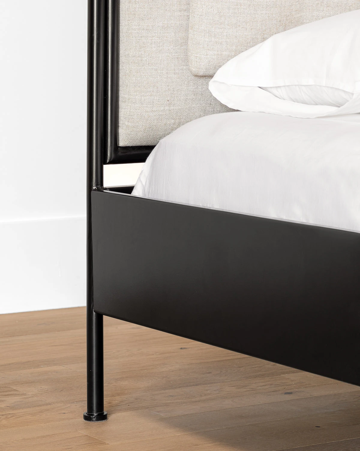 Sutherland Bed - Image 8