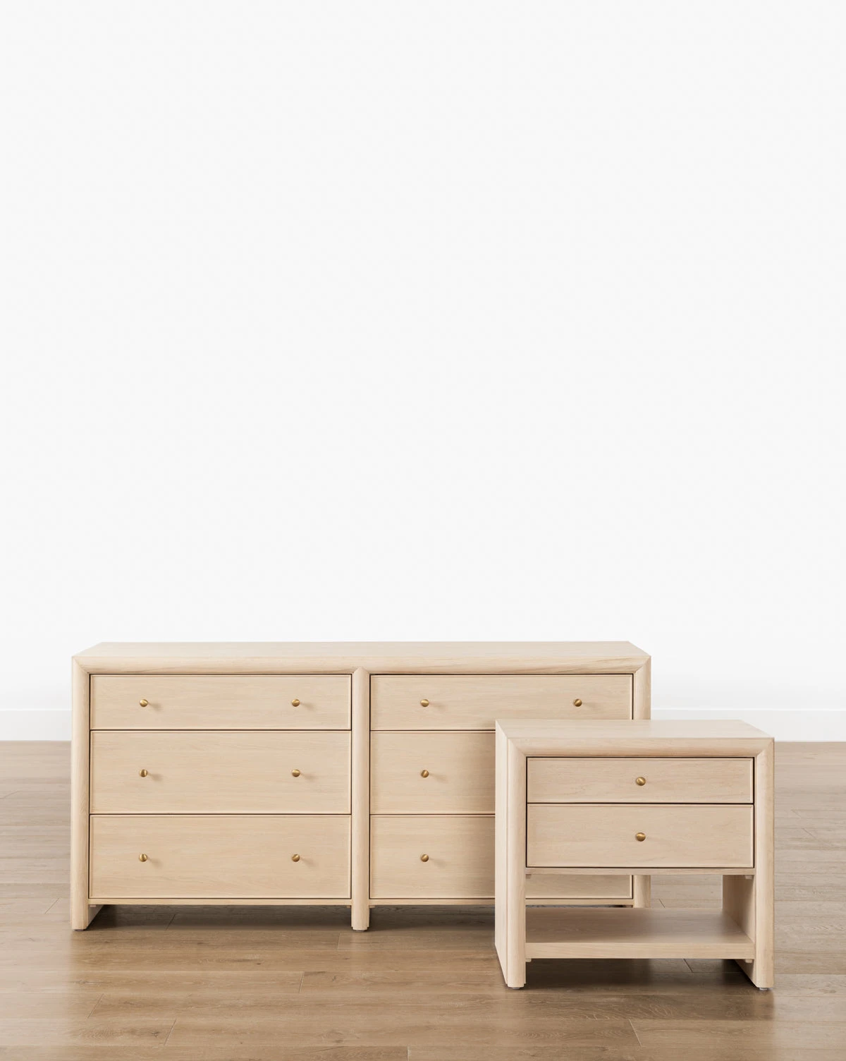 Tellerbeck Dresser - Image 7