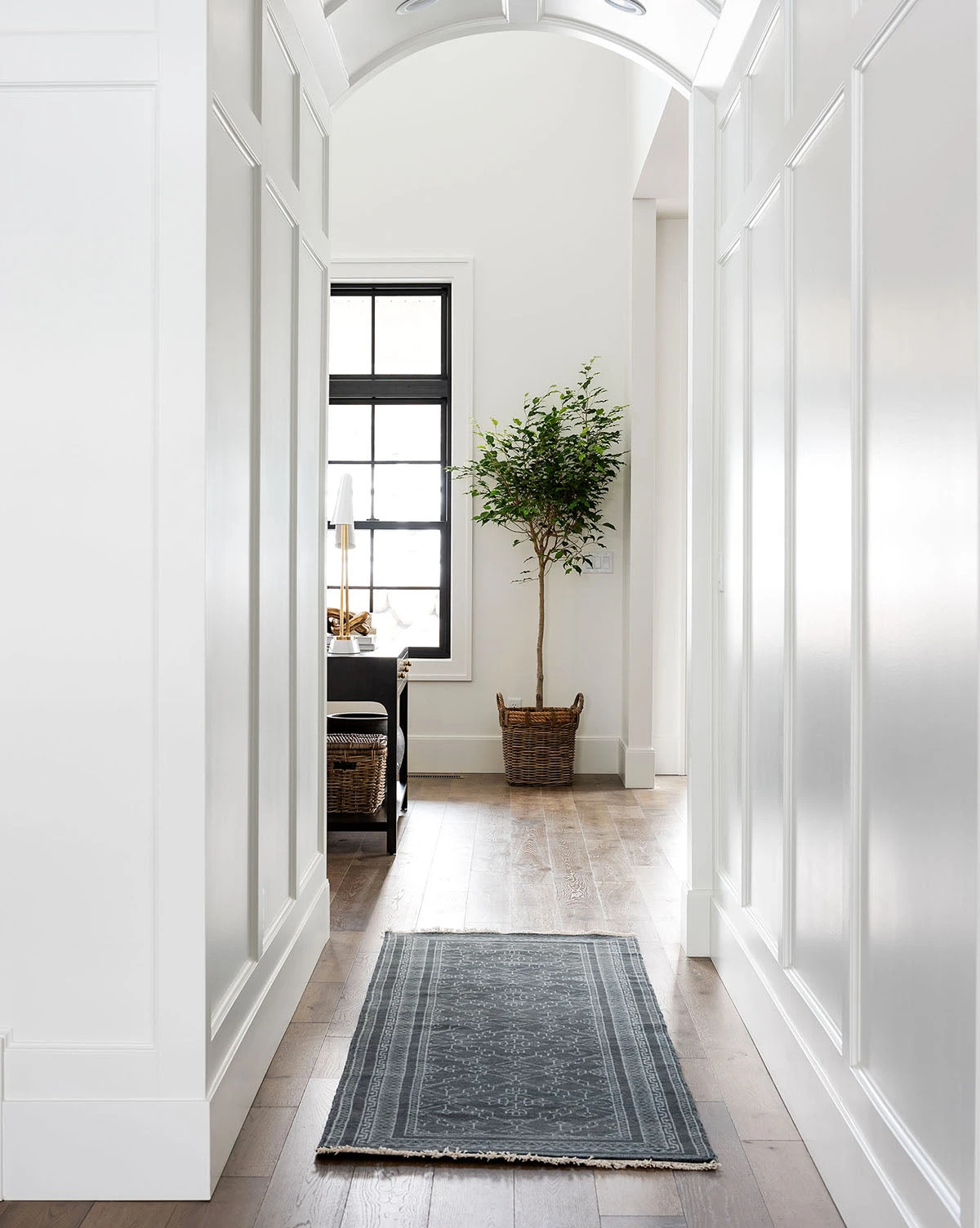 Kazan Hand-Knotted Wool Rug - Image 3