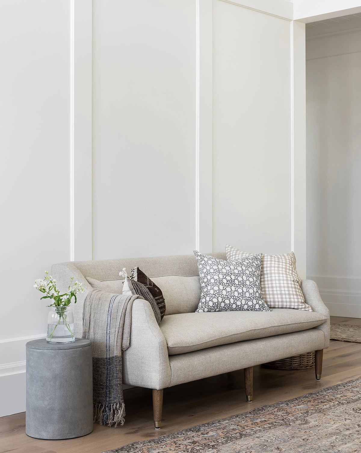 Daxton Settee - Image 4