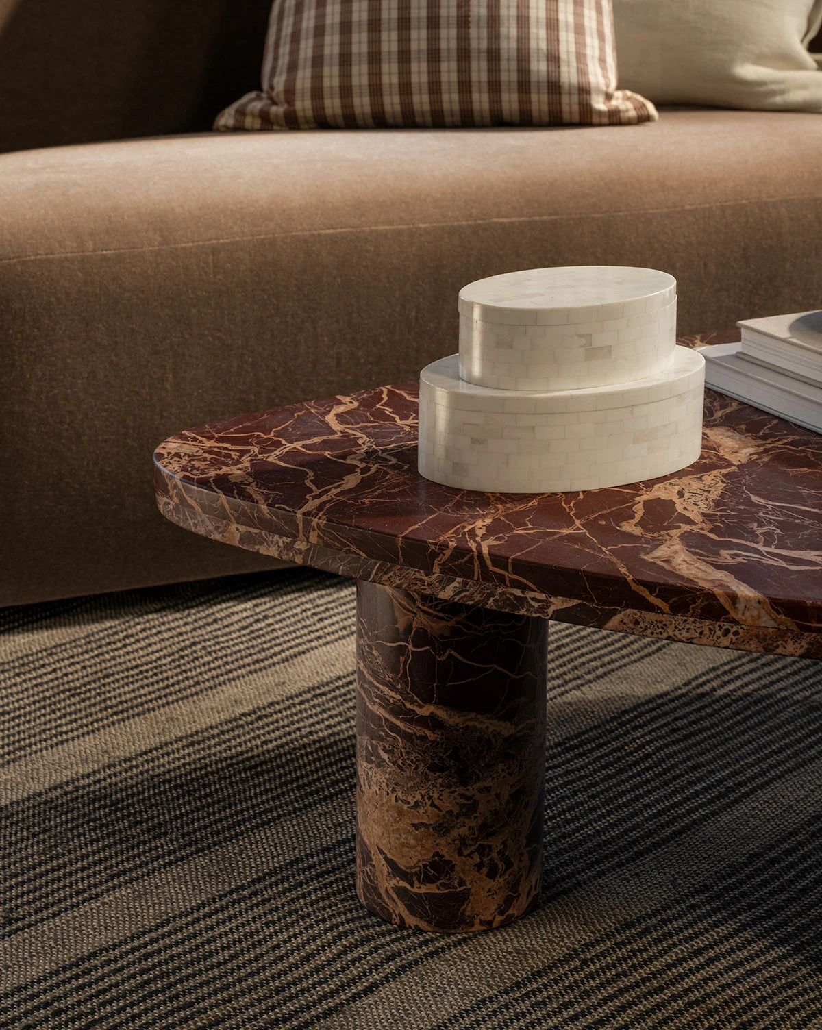 Nico Oval Bone Box - Image 2