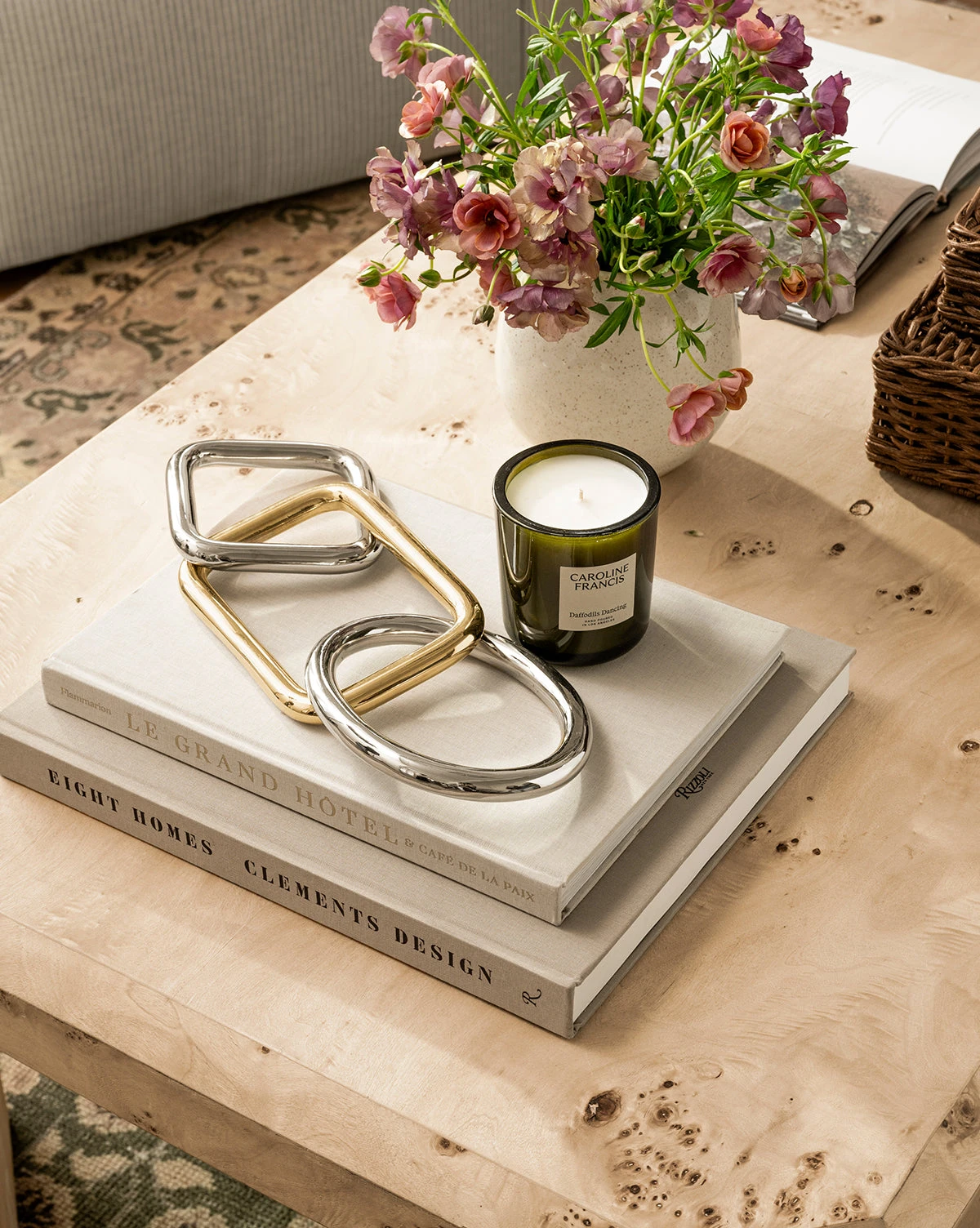 Daffodils Dancing Candle - Image 2